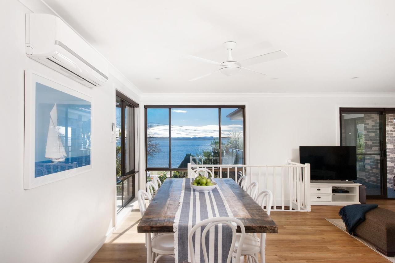 Dutchie'S Dream - Glorious Views And Opposite Dutchies Beach Nelson Bay Exteriör bild