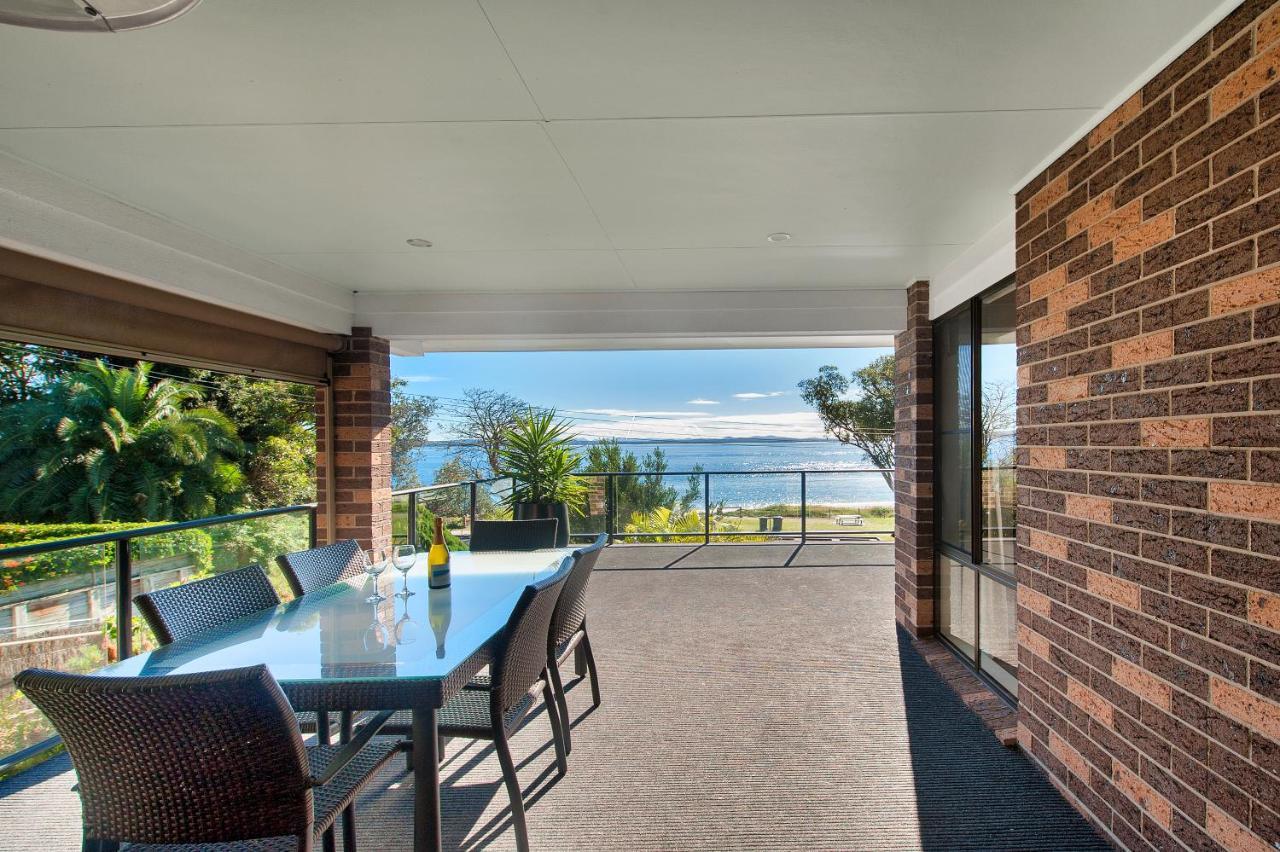 Dutchie'S Dream - Glorious Views And Opposite Dutchies Beach Nelson Bay Exteriör bild